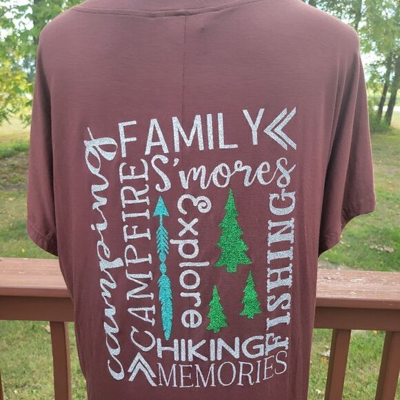 Klotho Women's Burgundy Solid Stretch V-Neck Short Sleeve T-Shirt Size Large NWT - Picture 4 of 15